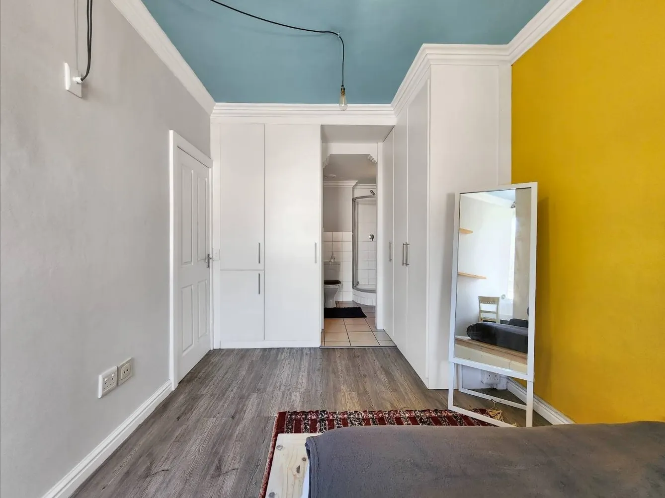 Modern Apartment - Second Bedroom